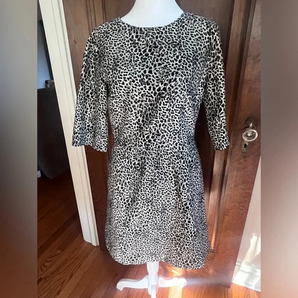 Alice + Olivia Animal Print Shift Mini Dress 3/4 Length Sleeves Women Size M, 6 - Picture 1 of 9
